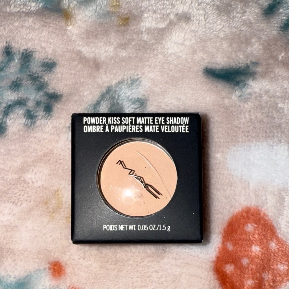 MAC Cosmetics Powder Kiss Soft Matte Eye Shadow - Best Of Me
